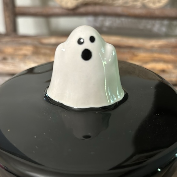 LAST ONE! NEW IN PACKAGING! RAE DUNN YOU ARE UNBOOLIEVABLE W/GHOST LID JAR - Picture 12 of 13